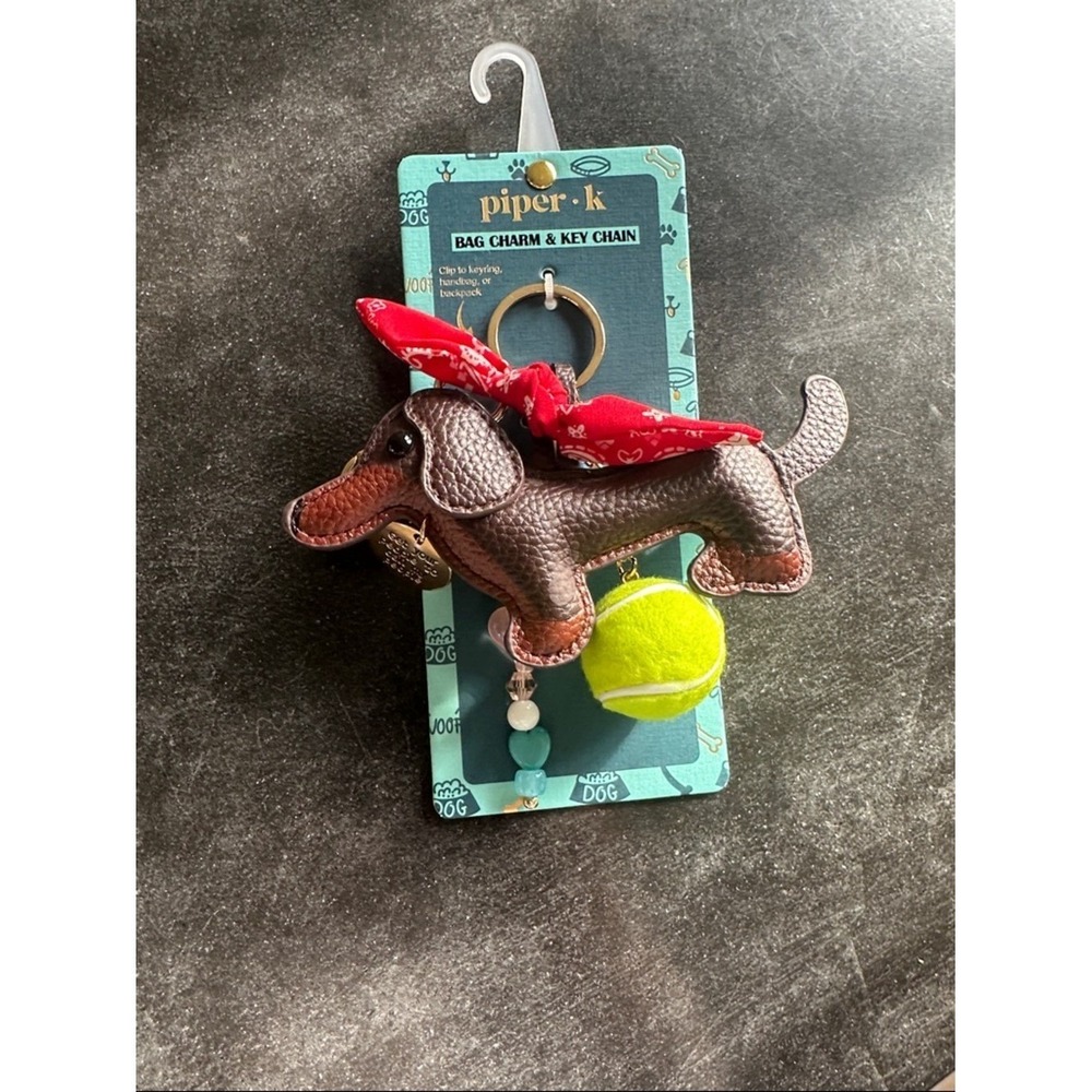 Piper + K Dachshund Dog Bag Charm Key Chain Brown Wiener Dog Red Bandana New - Picture 6 of 9
